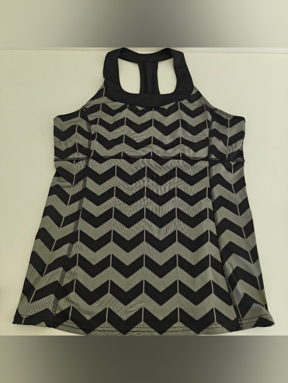 Dots vtg Racerback Athletic Top black/gray Chevron Scoop Neck Stretch Size M